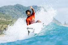 JINZUN HARBOR, TAITUNG COUNTY, TAIWAN - NOVEMBER 9: I Made Ariyana of Indonesia  surfs in Heat 13 of the Round of 64 at the Taiwan Open of Surfing on November 9, 2023 at Jinzun Harbor, Taitung County, Taiwan. (Photo by Cait Miers/World Surf League)