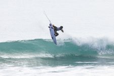 JINZUN HARBOR, TAITUNG COUNTY, TAIWAN - NOVEMBER 10: Oney Anwar of Indonesia surfs in Heat 7 of the Round of 32 at the Taiwan Open of Surfing on November 10, 2023 at Jinzun Harbor, Taitung County, Taiwan. (Photo by Cait Miers/World Surf League)